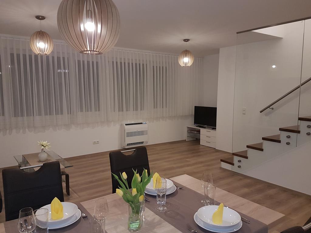 Appartement Penthouse Griemann 2 Fuer Max 4 Personen Mit Eigener Grosser Dachterrasse Zum Relaxen! Illmitz